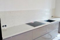 кухонная столешница и стеновая панель из Vicostone BQ-8583 Akoya