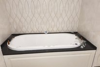Крышка на ванную из кварца Caesarstone 5100 Vanilla Noir