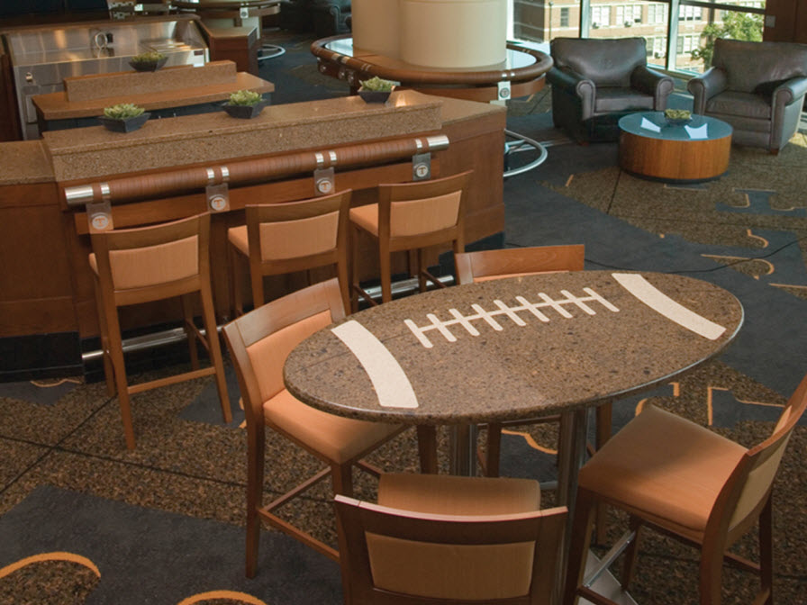 Столы для ресторанов и кафе