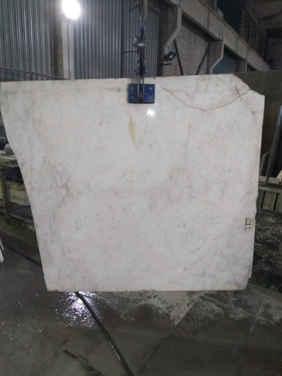 мрамор Бьянка Каррара остаток плиты Bianco Carrara